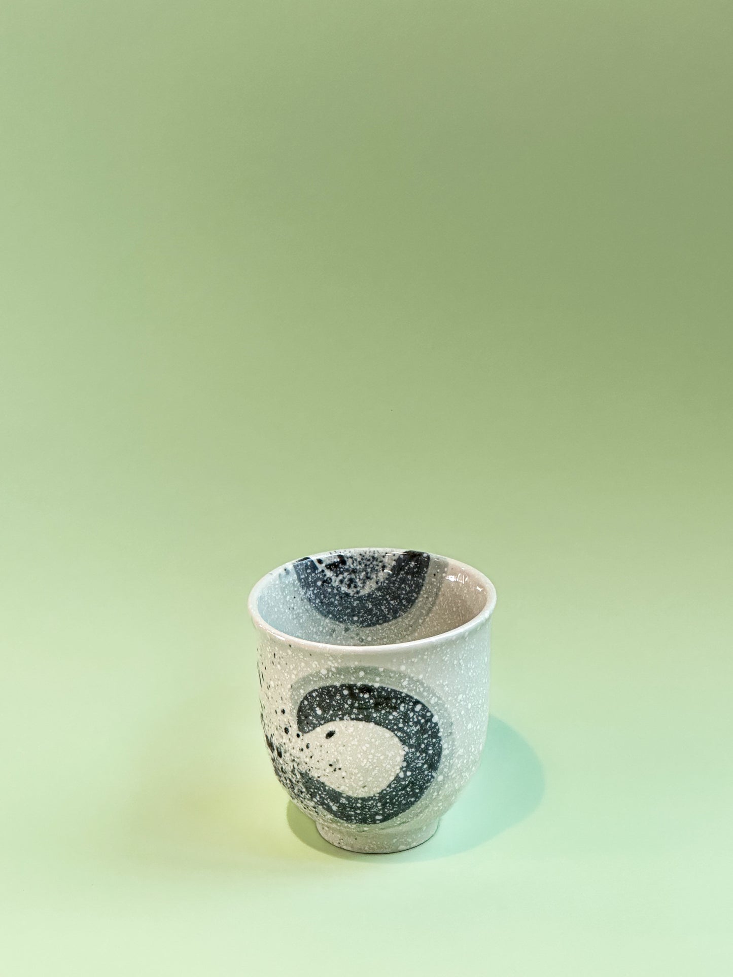 Chi'E Hand-Painted Tea Cup